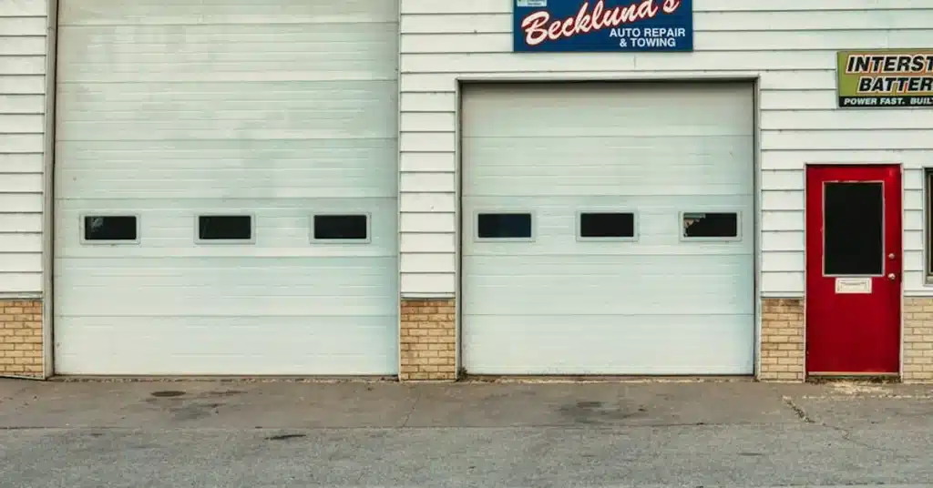 Windermere Garage Door Repair Cost Guide (2026): What Homeowners Should Budget - Garage Door Windemere
